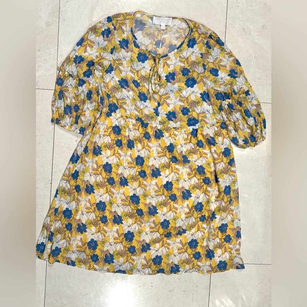 NWT SUPERFOXX FLORAL DRESS